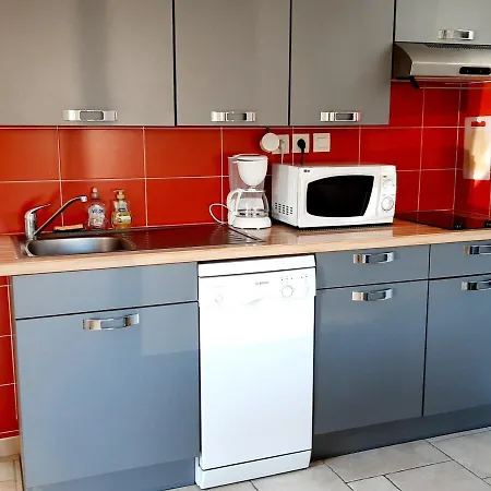 Appartement Saint-palais-sur-mer, 3 Pièces, 6 Personnes - Fr-1-494-107